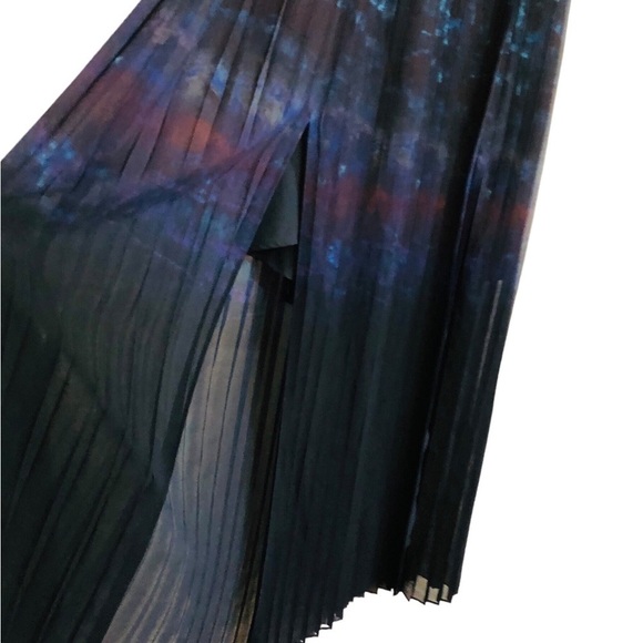 Silence & Noise Pleated Corset Maxi Dress 12 Days of Dresses Size XS - Picture 5 of 12